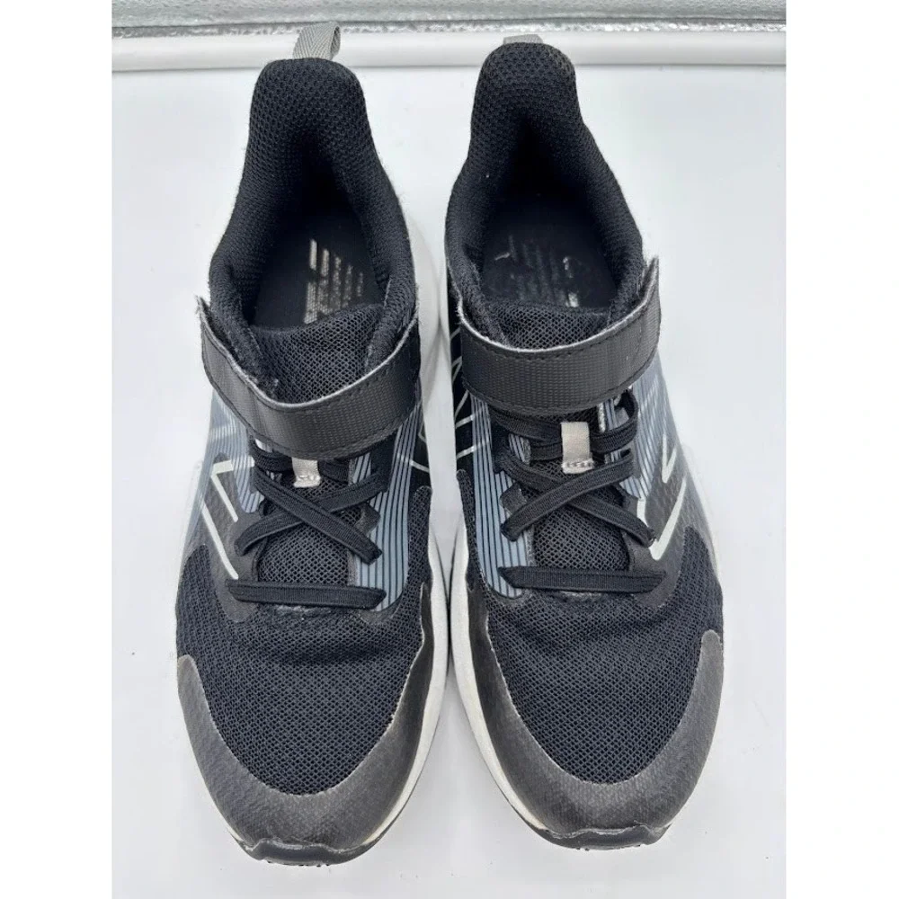 New Balance Rave Run v1 Kids Sneakers‎ Black White Mesh Hook and Loop Strap